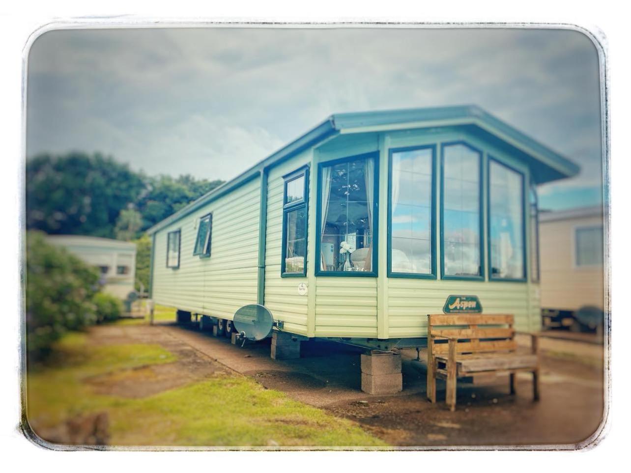 ホテル Bay 1 Kirkcolm エクステリア 写真